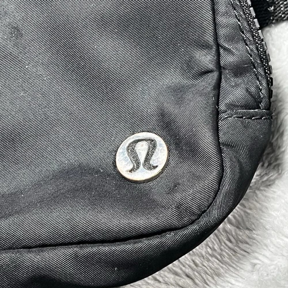 Lululemon Bag Everywhere Belt Bag Black Fanny Pack  Onesize Black